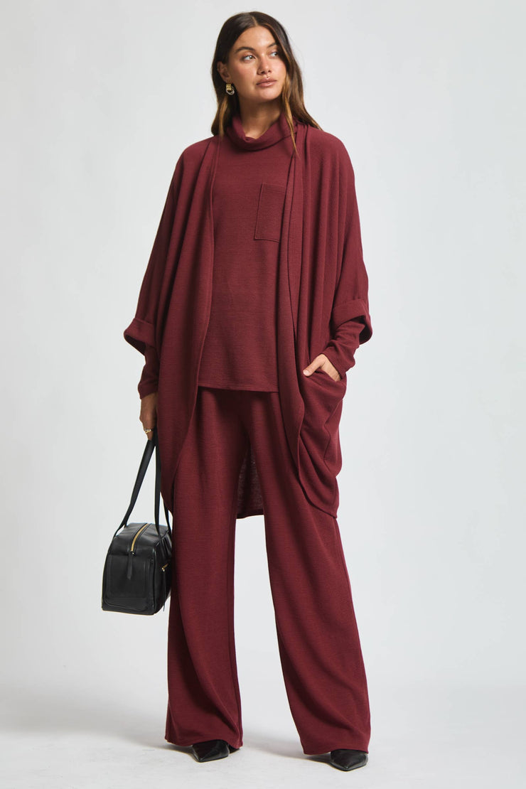 3-Piece Lounge Travel Set