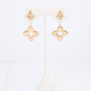 Quatrefoil Dangle Earrings – Gold