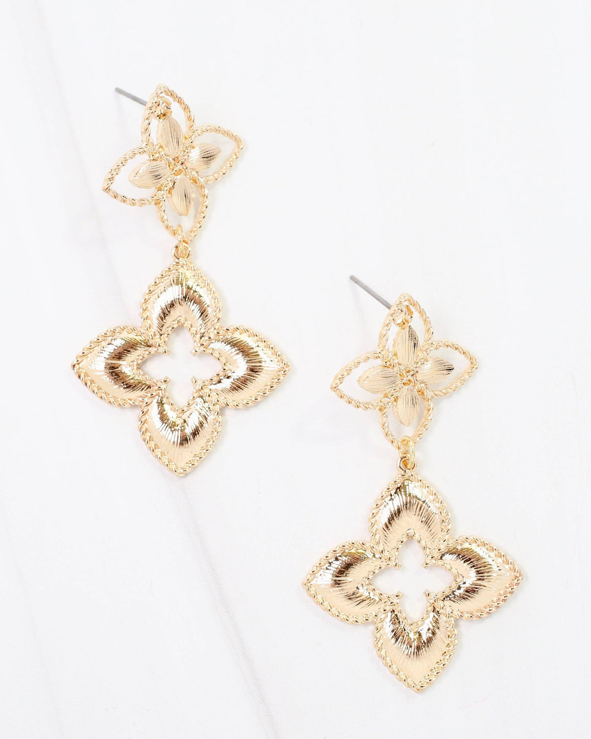 Quatrefoil Dangle Earrings – Gold